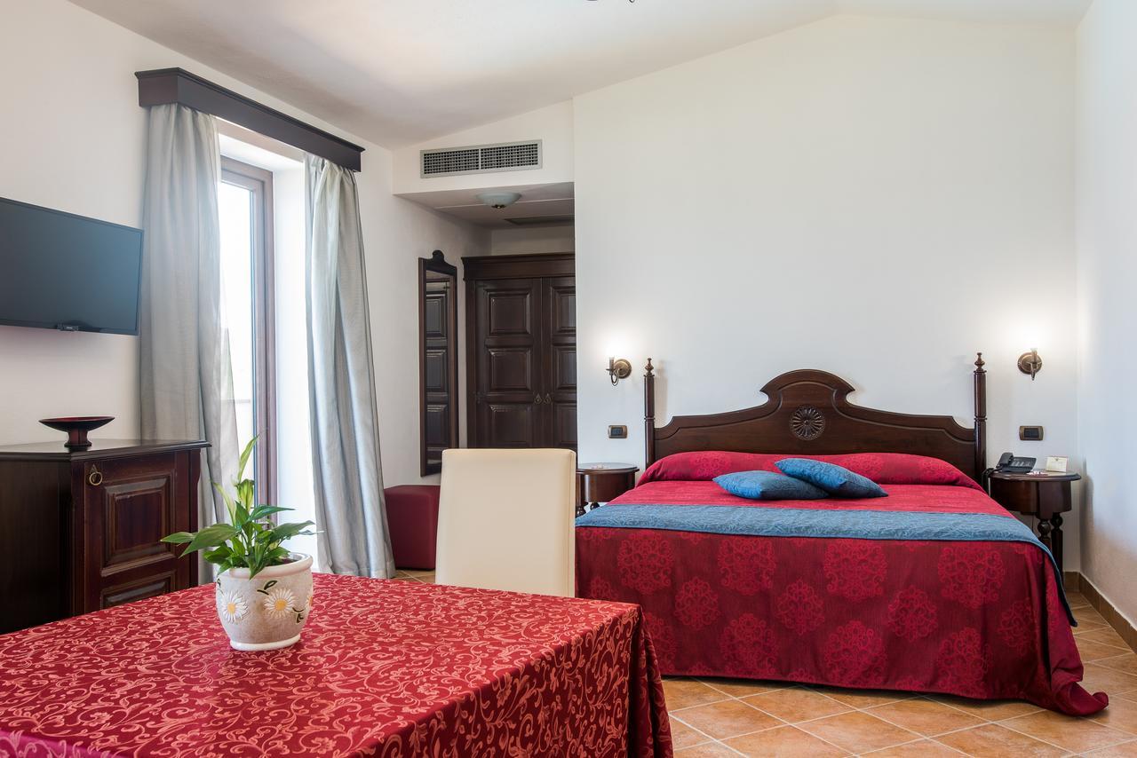 Hotel Lido Degli Spagnoli Wellness & Spa Portoscuso Eksteriør billede